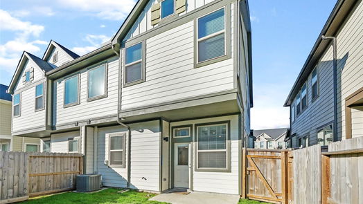 Fulshear 2-story, 3-bed 5527 Purple Meadow Lane-idx