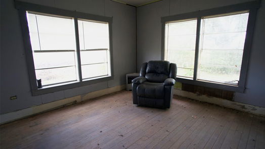 Guy null-story, null-bed 14609 Vrlla Road-idx
