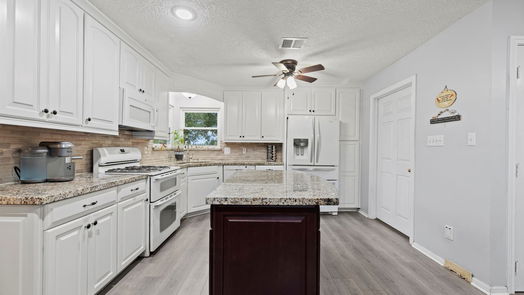 Hempstead null-story, 3-bed 19023 Frey Road-idx