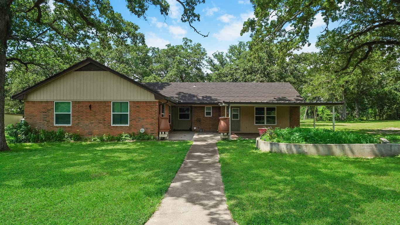 Hempstead 1-story, 4-bed 44750 Cary Lane-idx