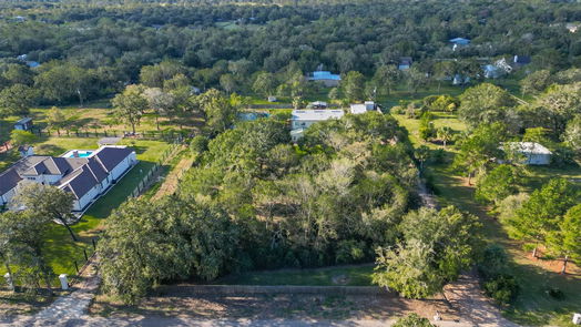 Hempstead 2-story, 3-bed 70 Windmill Drive-idx