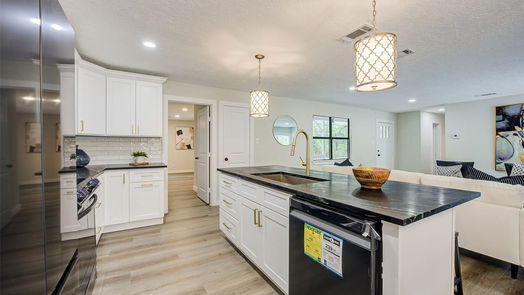 Hockley 1-story, 3-bed 24006 Crooked Creek-idx