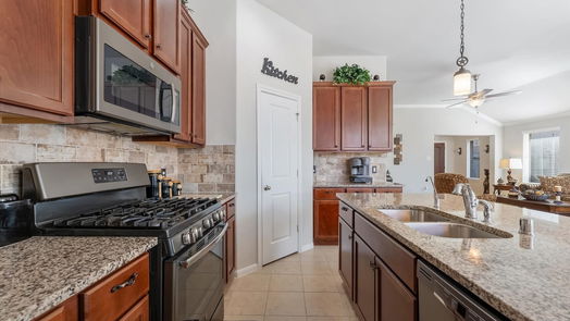 Hockley 1-story, 3-bed 31218 Gulf Cypress Lane-idx