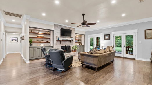 Hockley null-story, 4-bed 27176 Holly Drive-idx