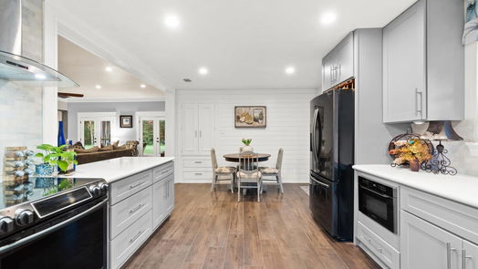 Hockley null-story, 4-bed 27176 Holly Drive-idx