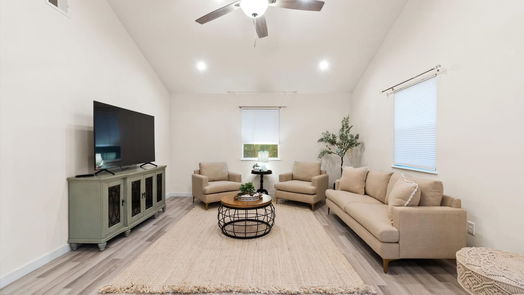 Hockley null-story, 4-bed 27176 Holly Drive-idx