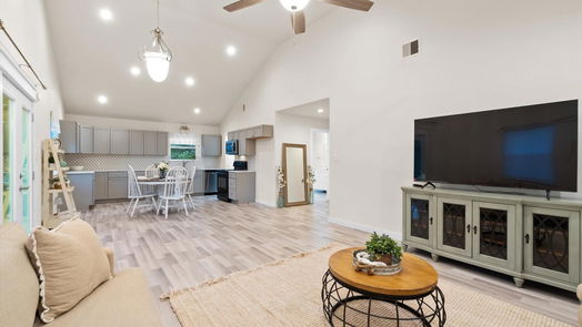 Hockley null-story, 4-bed 27176 Holly Drive-idx
