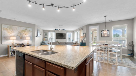 Katy 2-story, 5-bed 6703 Crescent Creek Lane-idx
