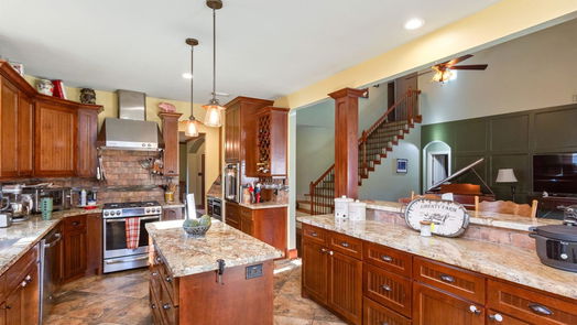 Katy 2-story, 6-bed 6331 Canyon Chase Drive-idx