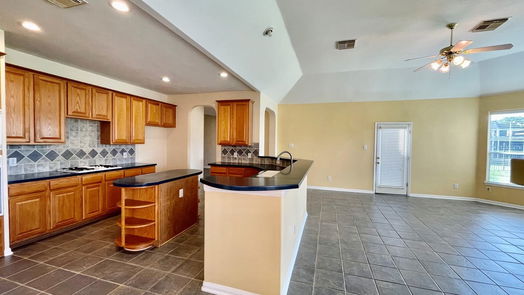 Missouri City 2-story, 5-bed 4014 Laguna Point Lane-idx