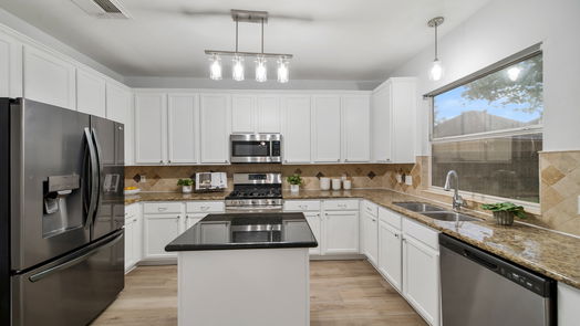 Missouri City 2-story, 4-bed 9718 Andrews Lane-idx