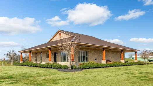 Needville 1-story, 5-bed 16638 Highway 36 S-idx