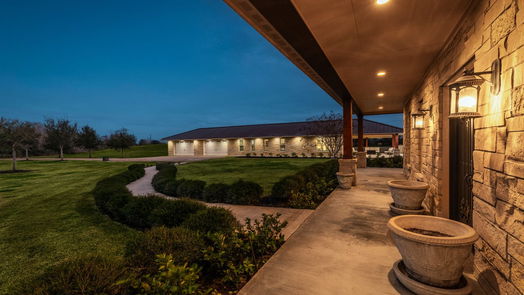 Needville 1-story, 5-bed 16638 Highway 36 S-idx