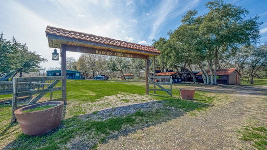 Needville 1-story, 3-bed 13410 Peters Road-idx