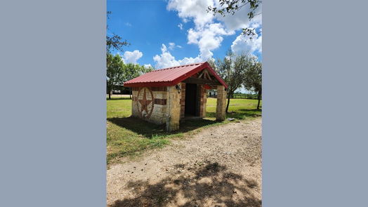 Needville 2-story, 5-bed 9311 E Creek Bend Drive E-idx