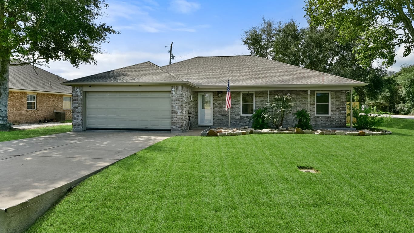 Needville 1-story, 3-bed 8702 Garrett Street-idx