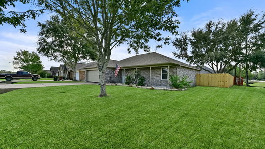 Needville 1-story, 3-bed 8702 Garrett Street-idx