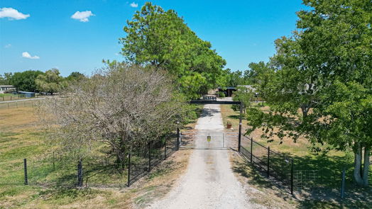 Needville 1-story, 3-bed 7115 Kamas Lane-idx