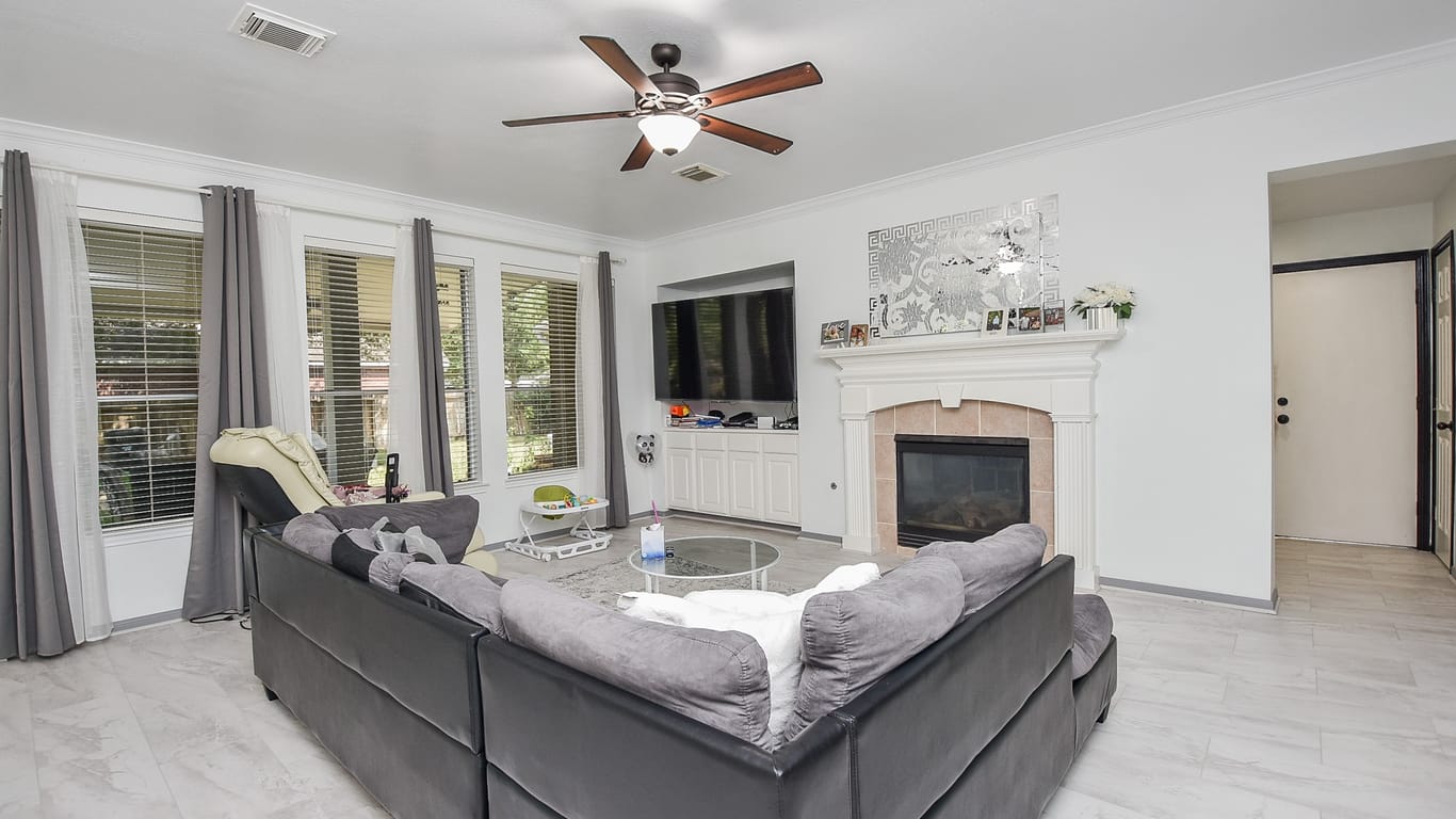 Richmond 2-story, 3-bed 1526 Brazos Wood Drive-idx