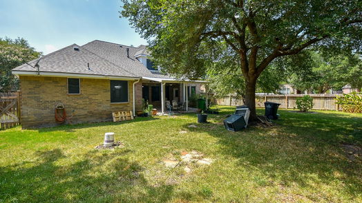 Richmond 2-story, 3-bed 1526 Brazos Wood Drive-idx