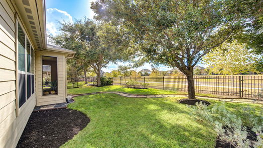 Rosenberg null-story, 3-bed 8231 Clover Leaf Drive-idx