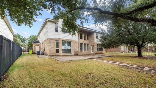 Rosenberg 2-story, 4-bed 7711 Summer Shore Drive-idx