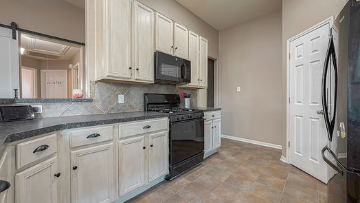Rosenberg 1-story, 3-bed 4514 Beechwood Drive Drive-idx