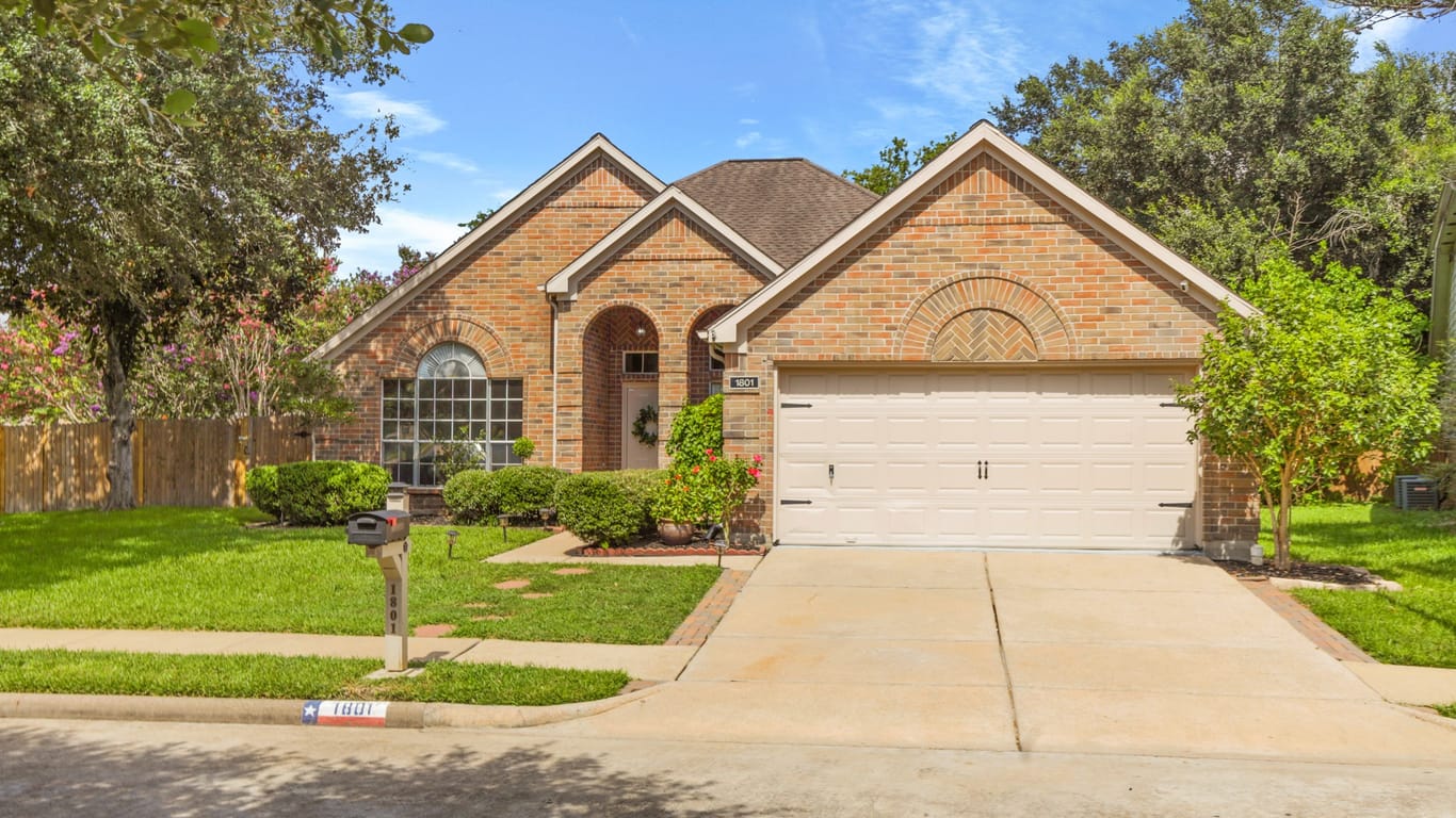 Rosenberg 1-story, 3-bed 1801 Manor Circle-idx