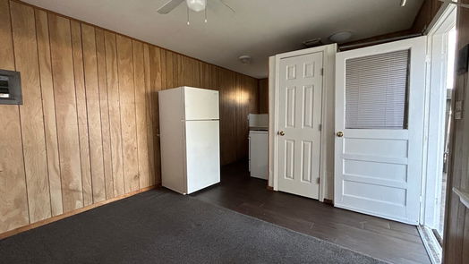 Rosenberg null-story, 3-bed 1014 Miles Street-idx