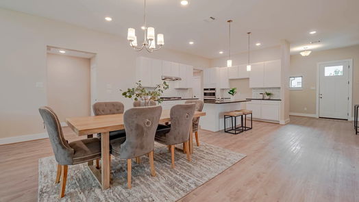 Sealy 1-story, 3-bed 215 N 5th Street-idx