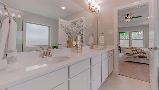 Sealy 1-story, 3-bed 215 N 5th Street-idx