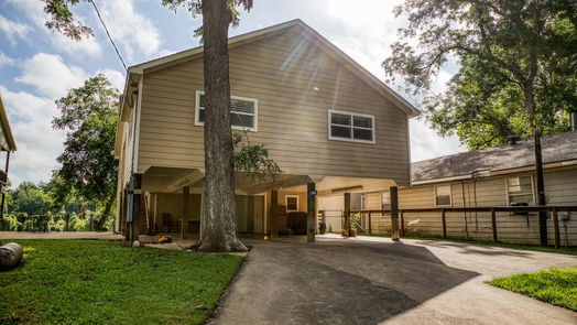 Sealy 2-story, 4-bed 3769 Lazy River Drive-idx