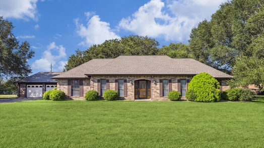 Sealy null-story, 4-bed 1737 Lakeview Drive-idx