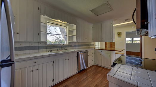 Sealy 1-story, 3-bed 415 Silliman Street-idx