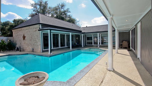 Stafford 1-story, 3-bed 3339 Country Club Boulevard-idx