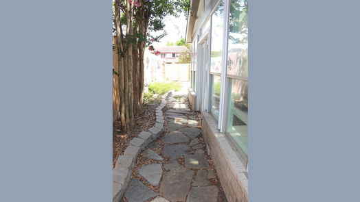 Stafford 1-story, 3-bed 3339 Country Club Boulevard-idx