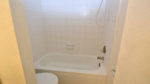 Stafford 2-story, 4-bed 12410 MEADOW BRIAR Drive-idx