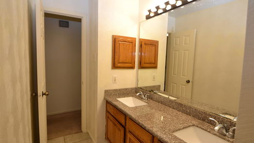 Stafford 2-story, 4-bed 12410 MEADOW BRIAR Drive-idx