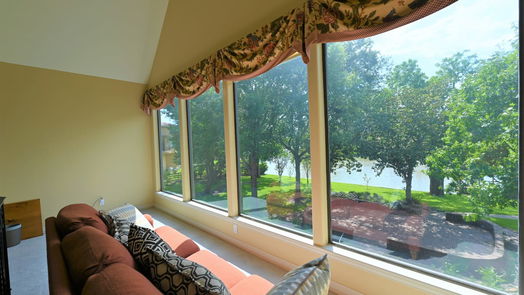 Sugar Land 2-story, 5-bed 326 W Alkire Lake Drive-idx