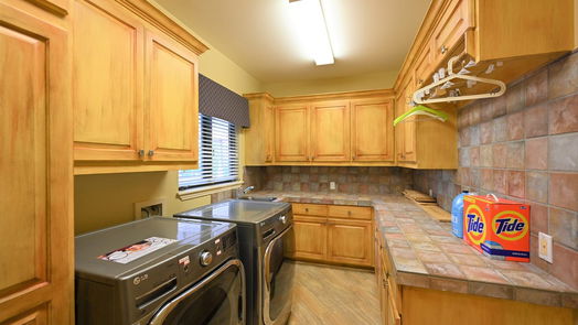 Sugar Land 2-story, 5-bed 326 W Alkire Lake Drive-idx