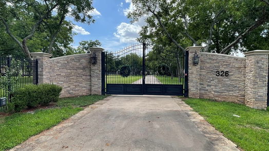 Sugar Land 2-story, 5-bed 326 W Alkire Lake Drive-idx