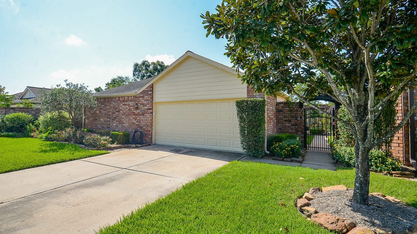 Sugar Land 1-story, 3-bed 13015 Worthington Street-idx