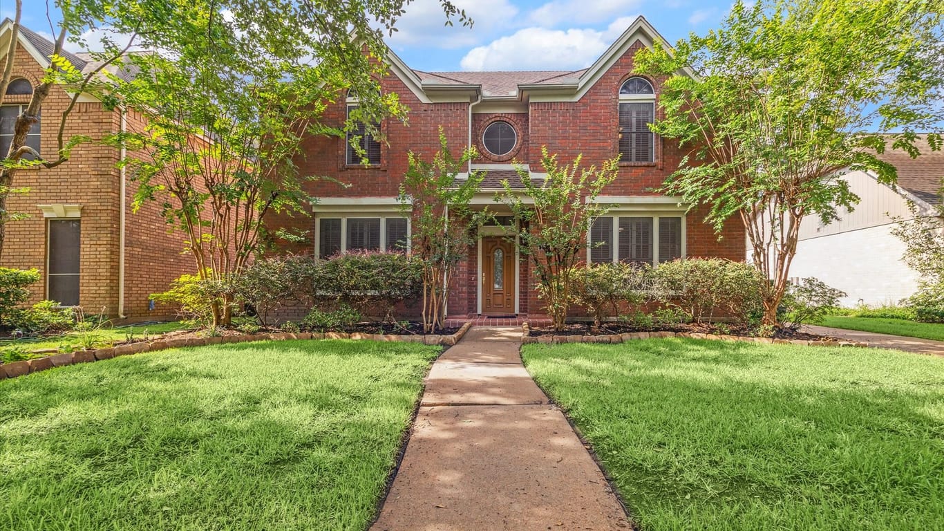 Sugar Land 2-story, 4-bed 124 N Hall Drive-idx