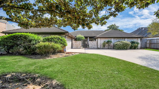 Sugar Land null-story, 4-bed 131 N Keswick Court-idx