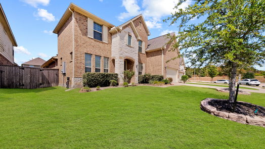 Sugar Land 2-story, 5-bed 6231 Garden Lakes Lane-idx