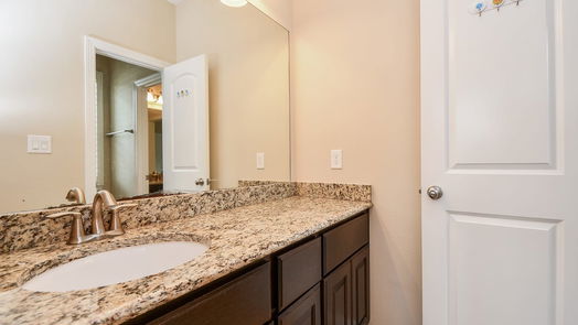 Sugar Land 2-story, 5-bed 6018 Ashford Falls Lane-idx