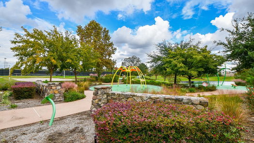 Sugar Land 2-story, 5-bed 6018 Ashford Falls Lane-idx