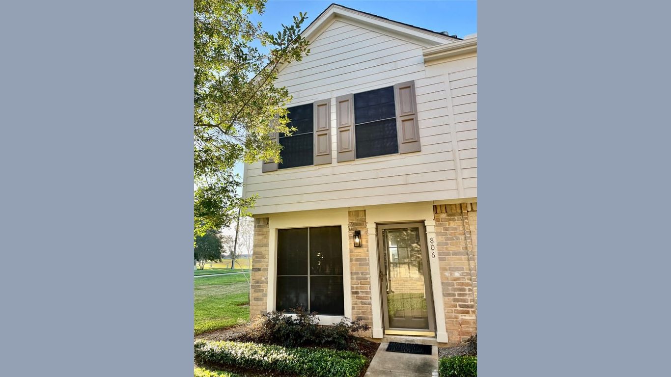 Sugar Land 2-story, 2-bed 2810 Grants Lake Boulevard 806-idx