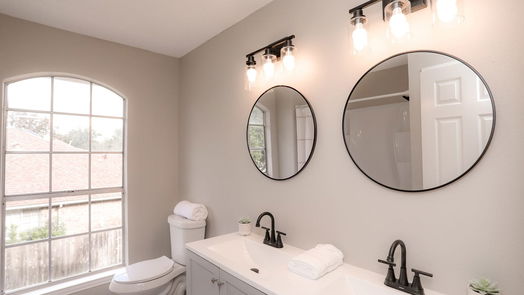 Sugar Land 2-story, 4-bed 6934 Woodside Drive-idx
