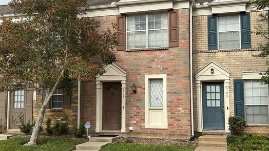 Sugar Land 2-story, 2-bed 2910 Grants Lake Blvd 704-idx